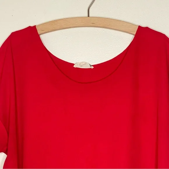 Pleione red capped short sleeve flowy blouse - Picture 7 of 7
